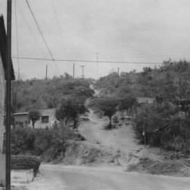 Loma de la Santa Cruz, previa a la construcción de escaleras y mirador oficial.